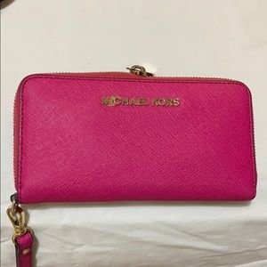 Michael Kors Hot Pink Wallet